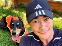 배정남, 반려견 '벨'과의 다정한 투 샷 공개..."우리 딸램씨랑 같이 늙어가는구만~"