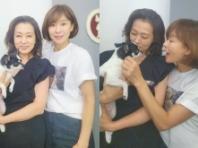 예지원, 배우 문희경 반려견 '사랑이' 바라보며 꿀 뚝뚝 눈빛..."반가운 순간"