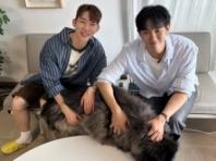 2AM 조권, 임슬옹 반려견 '그래미'와 함께 찰칵!..."어쩌다 보니 슬옹이 형 집까지"